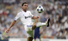 F1赛车赛场焦点！中国队对阵美国队，老将回归赛场，再度燃起斗志